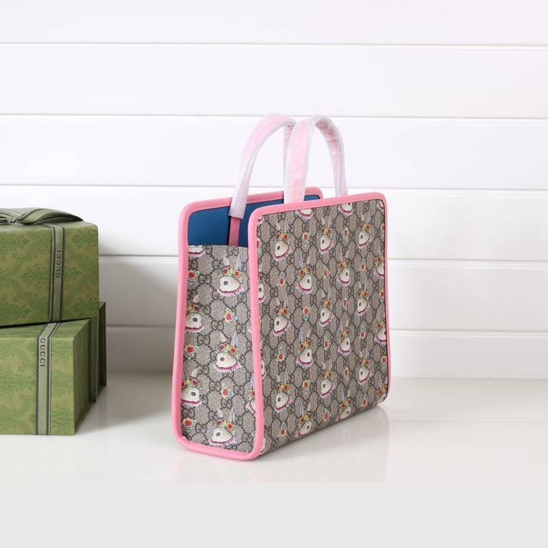G*u*i shopping bags